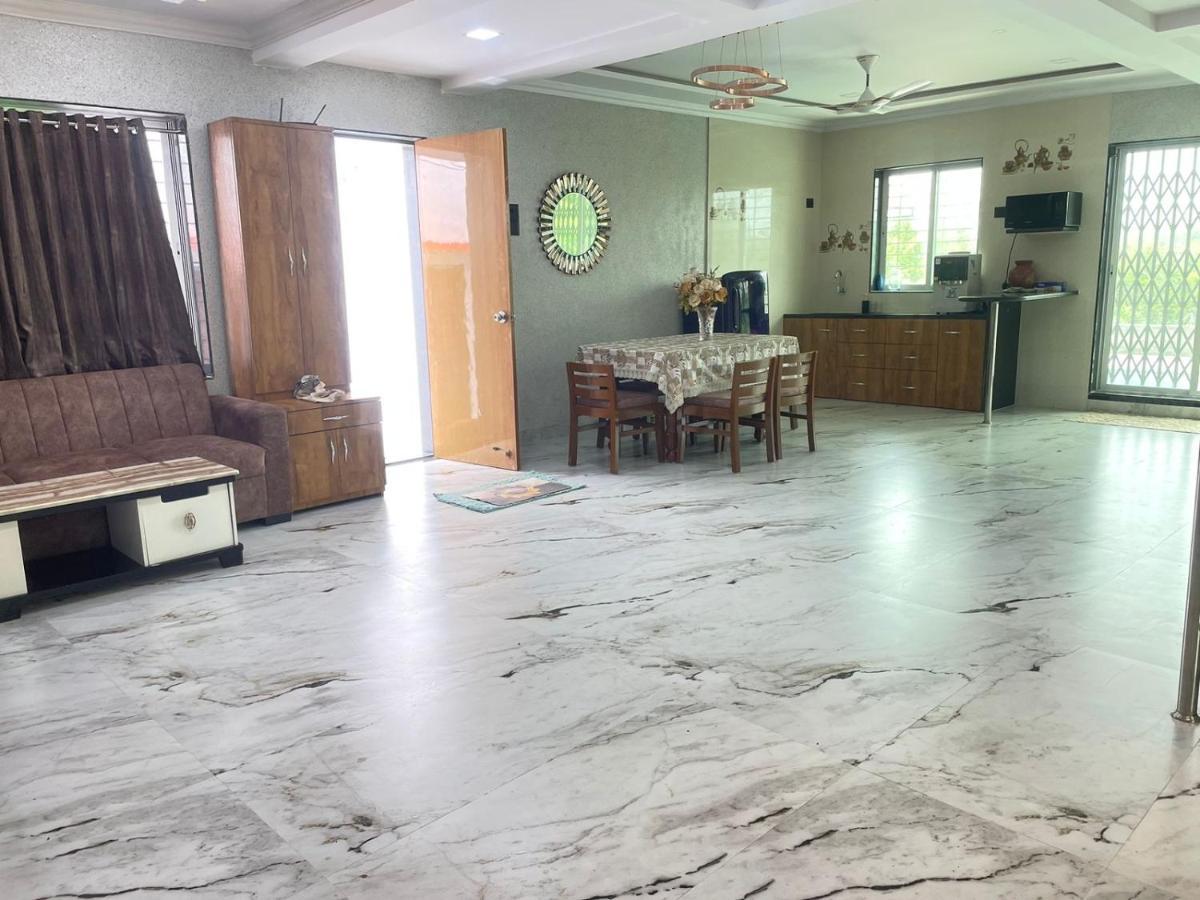 Classic Villa Pālghar Dış mekan fotoğraf