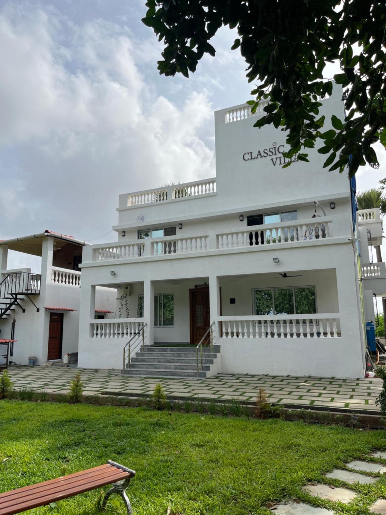 Classic Villa Pālghar Dış mekan fotoğraf